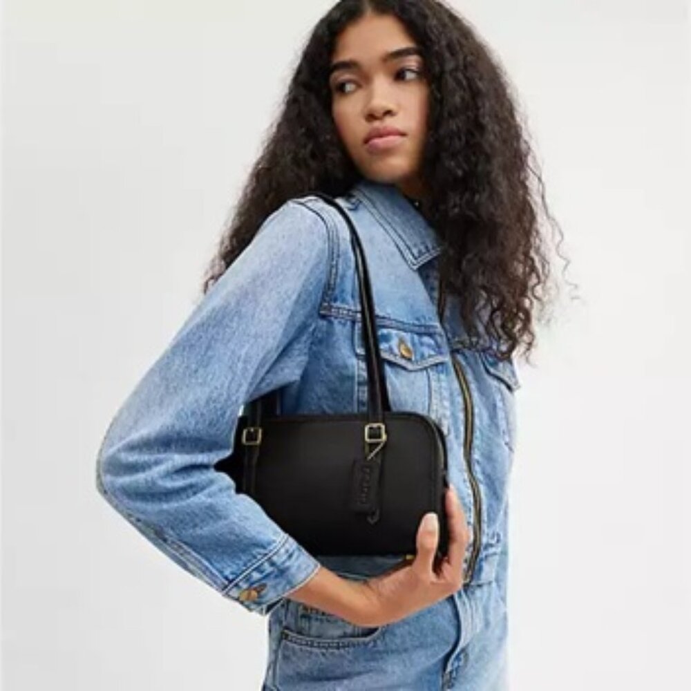 Authentic Coach Swing Zip Bag in Black